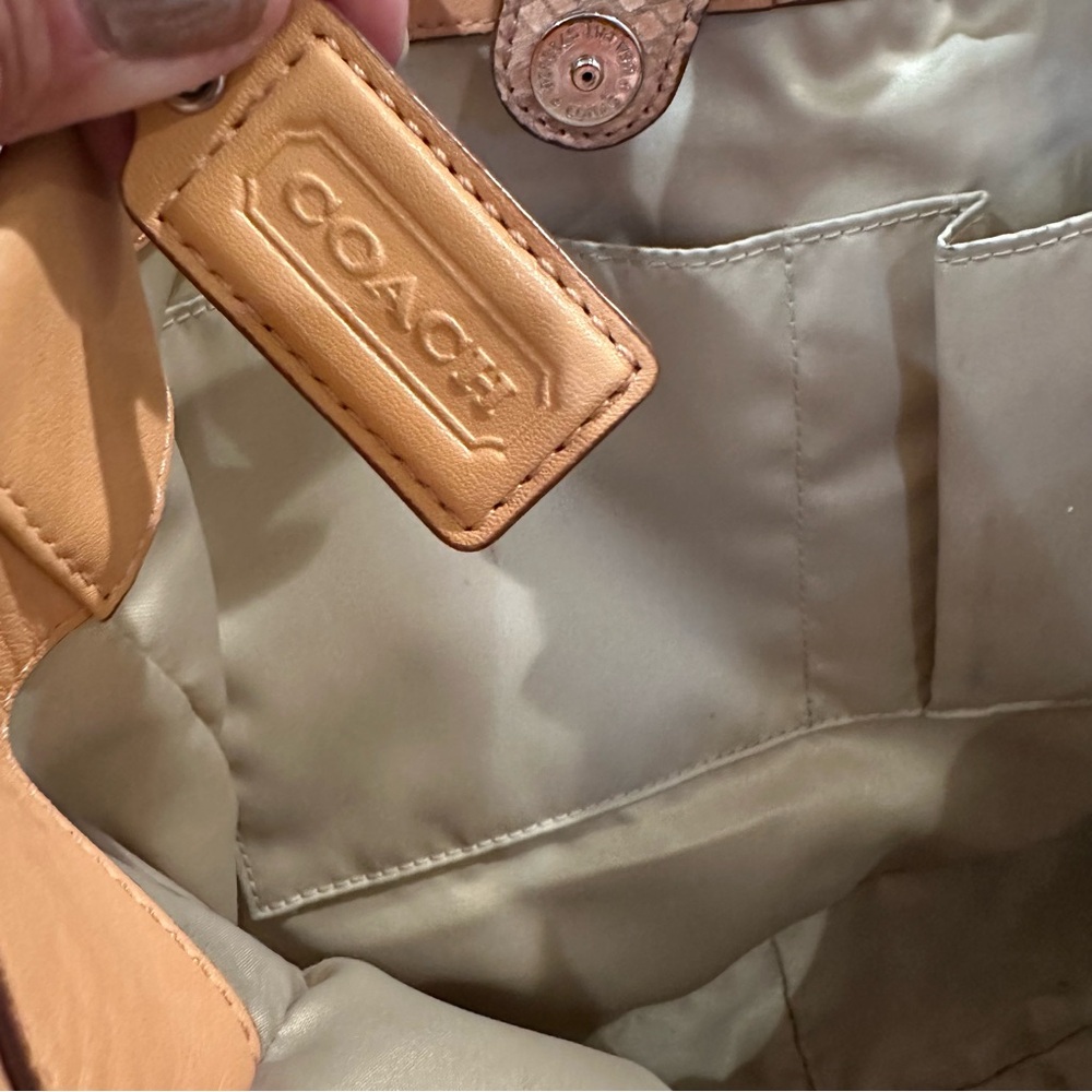 Coach Penelope Apricot / Peachy Leather shoulder bag - - Picture 14 of 14